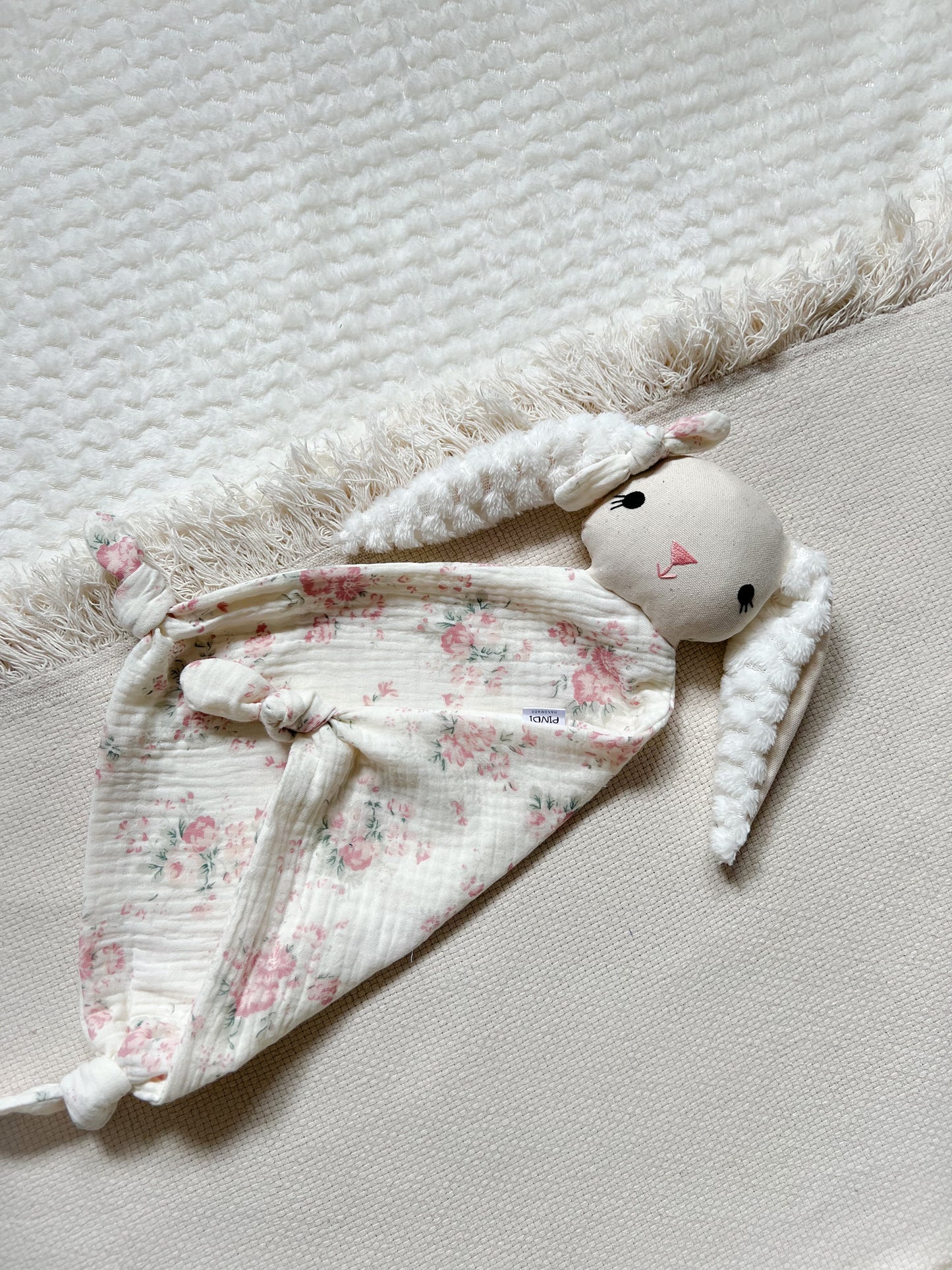 Szundikendő nyuszi - pasztell rózsa