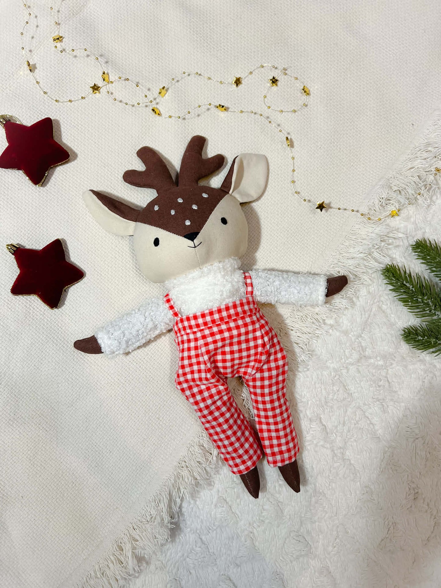 Szarvas karácsonyi ruhában