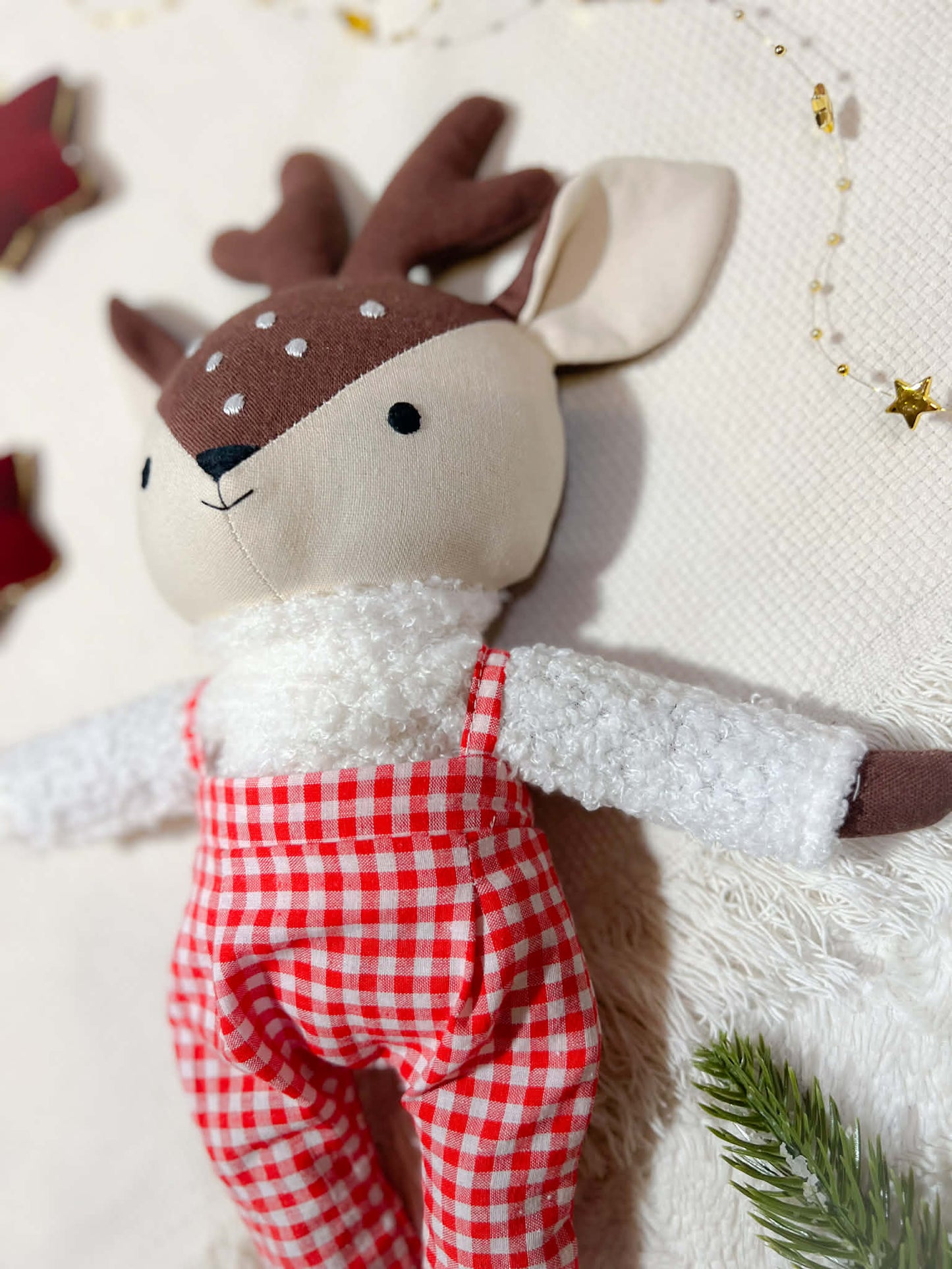 Szarvas karácsonyi ruhában